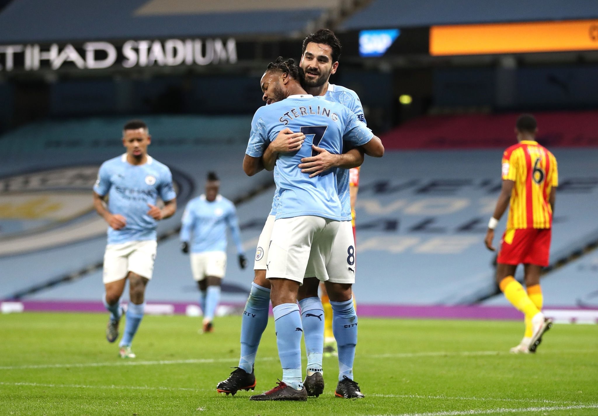 里体设计感 里体设计感